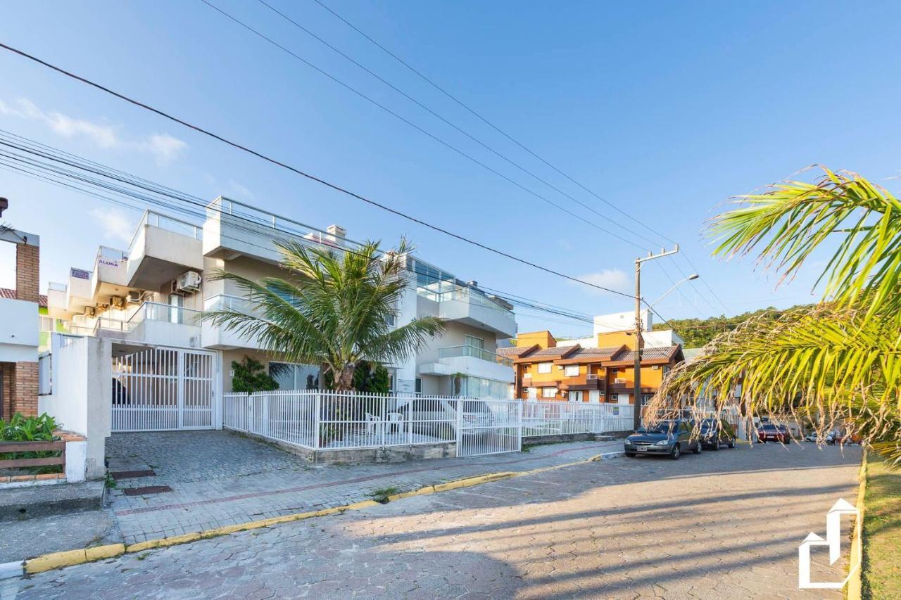 Apartamento Duplex Em 4 Ilhas ボンビーニャス エクステリア 写真